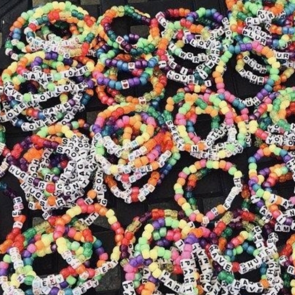5pc Custom Pony Bead Kandi Rave VSCO Plur Bracelet - Picture 6 of 7